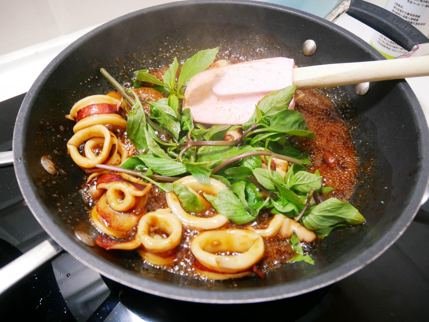 [My Little Kitchen] 好下飯「三杯透抽」Q彈鹹香！！