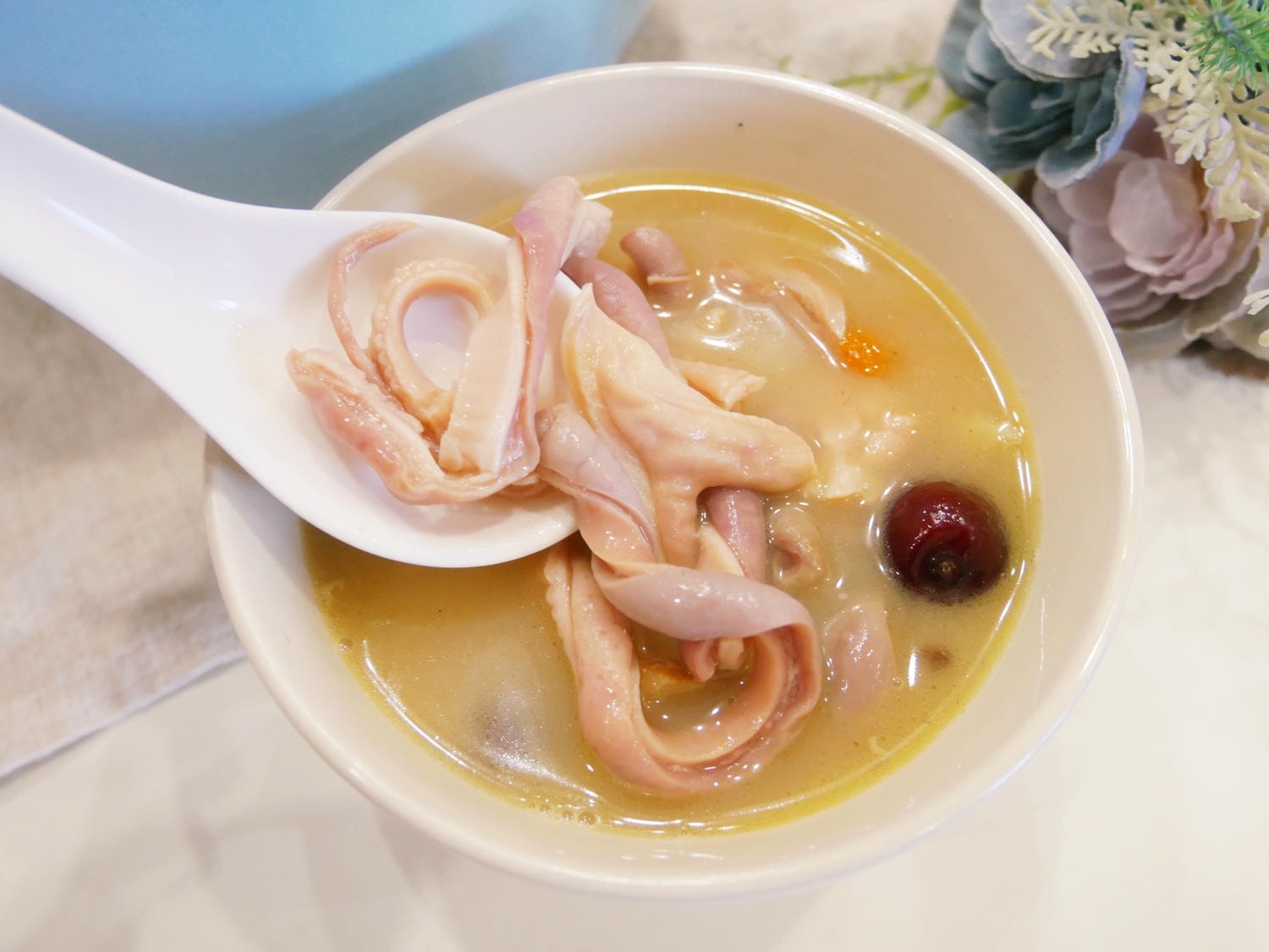 [My Little Kitchen] 好上手「胡椒豬肚湯」濃郁好喝。
