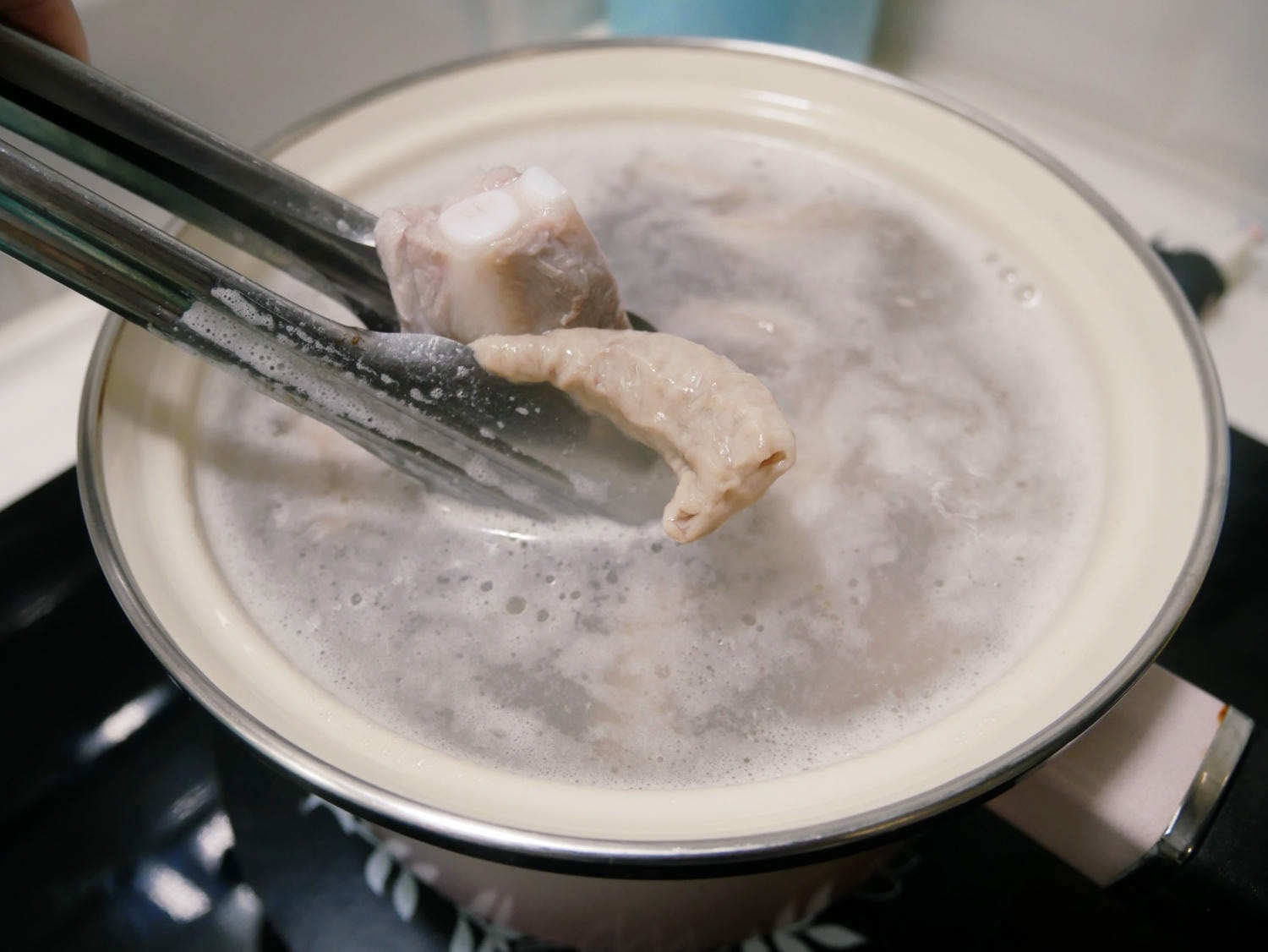 [My Little Kitchen] 壓力鍋「四神湯」四季皆可喝！！