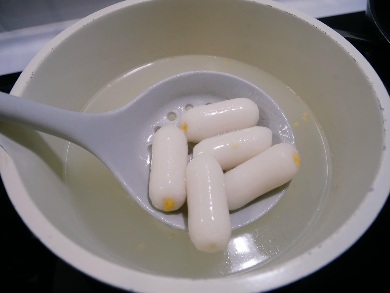 [My Little Kitchen] 好簡單「台式炒泡麵」加年糕吃更飽！！