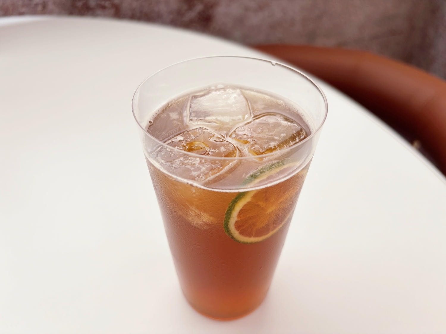 高雄鼓山「Chilldrunk小孩偷呷」復古風的素食餐酒館！！