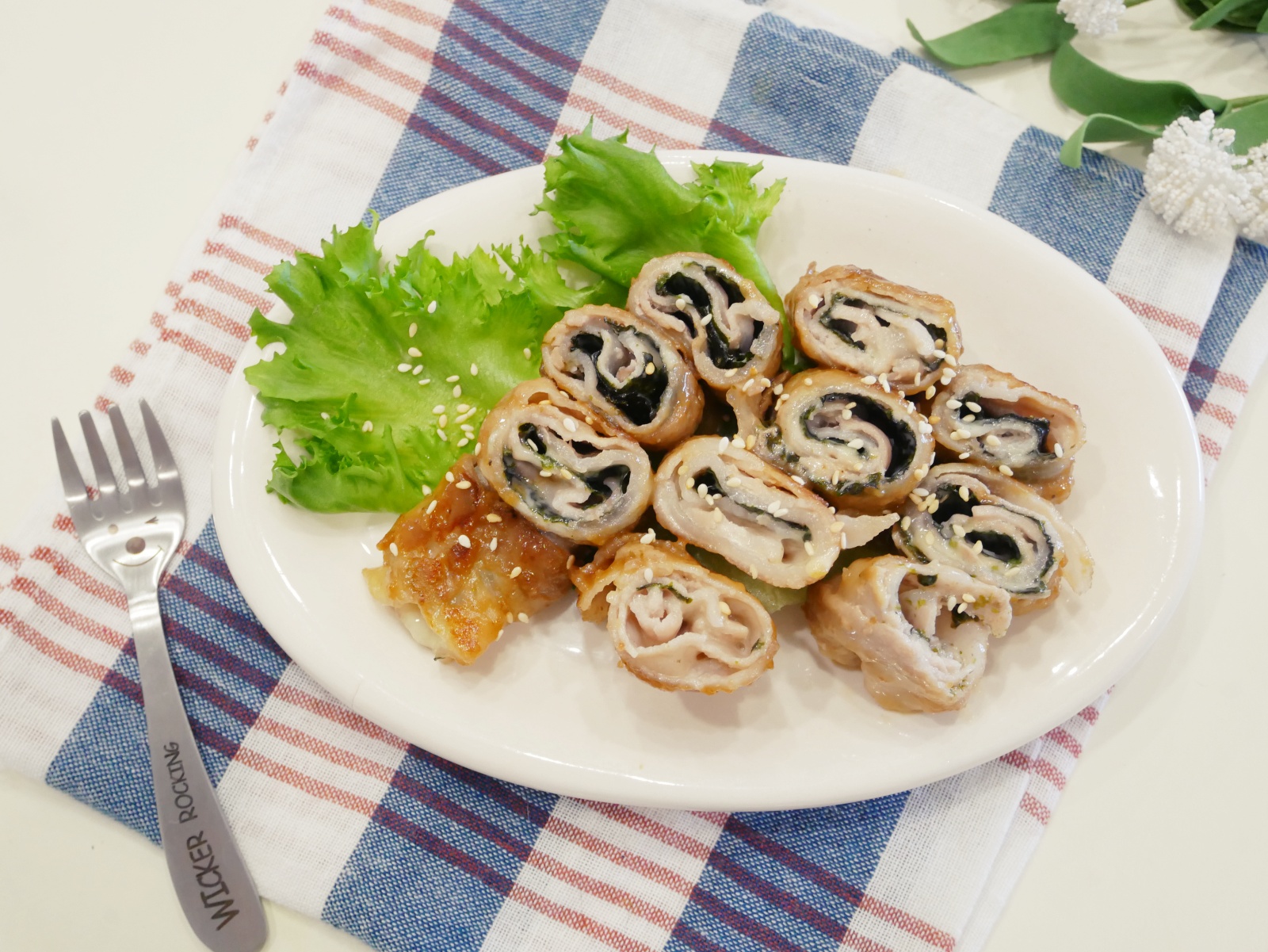 [My Little Kitchen] 捲一捲「起士豬肉海苔捲」小孩好喜歡♡