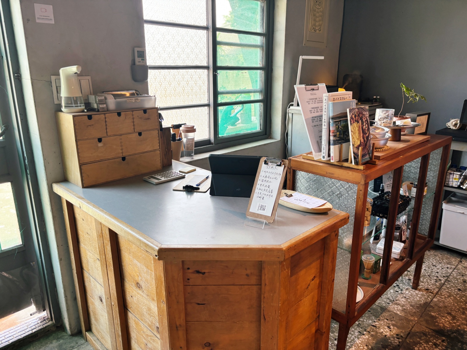 高雄左營建業新村「江舟商店」獨特的香料咖哩飯專賣。 - 第4張圖 高雄左營建業新村「江舟商店」獨特的香料咖哩飯專賣。