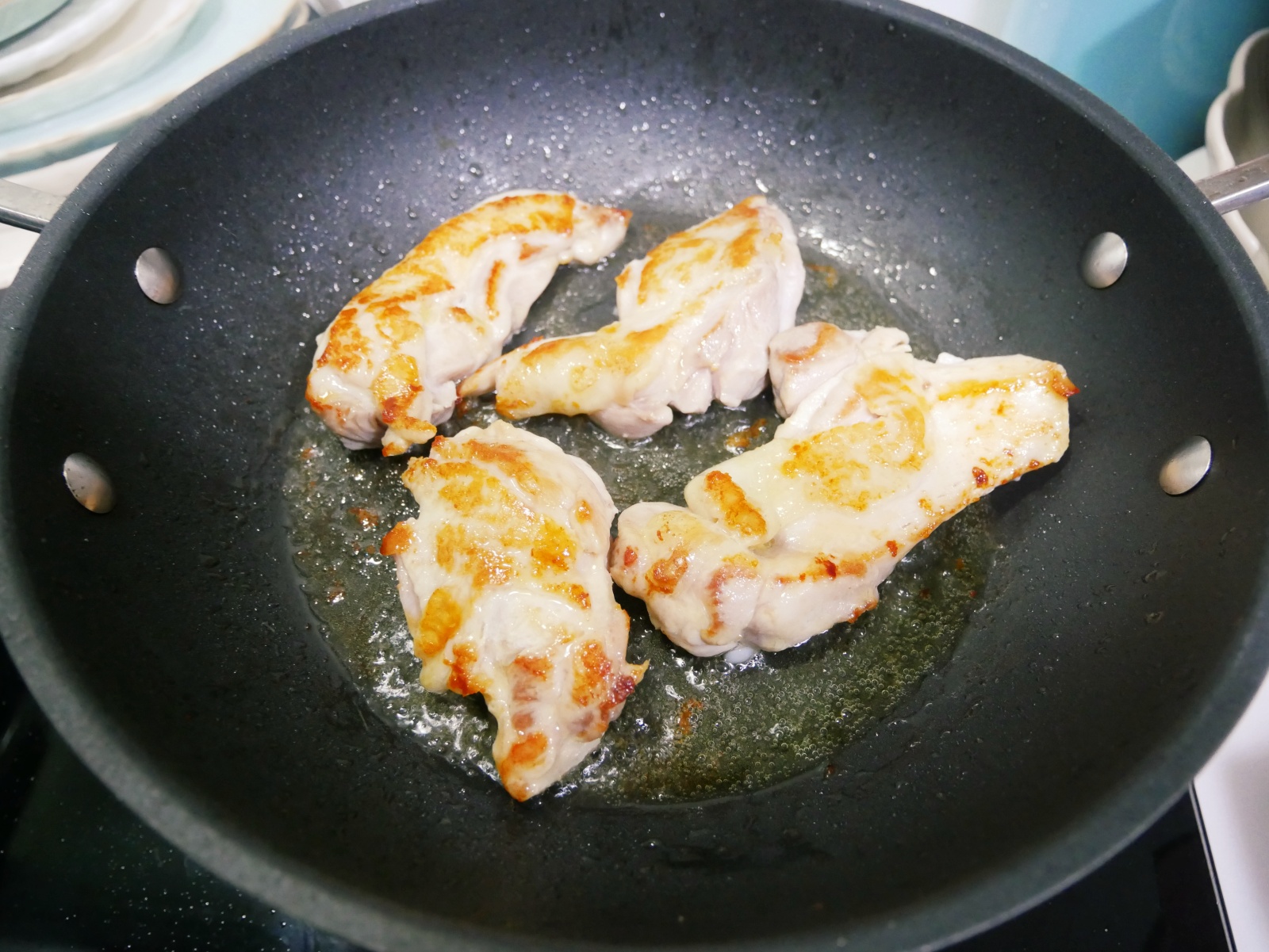 [My Little Kitchen] 好上手「蘑菇奶油燉雞」濃郁奶香、好好吃！！