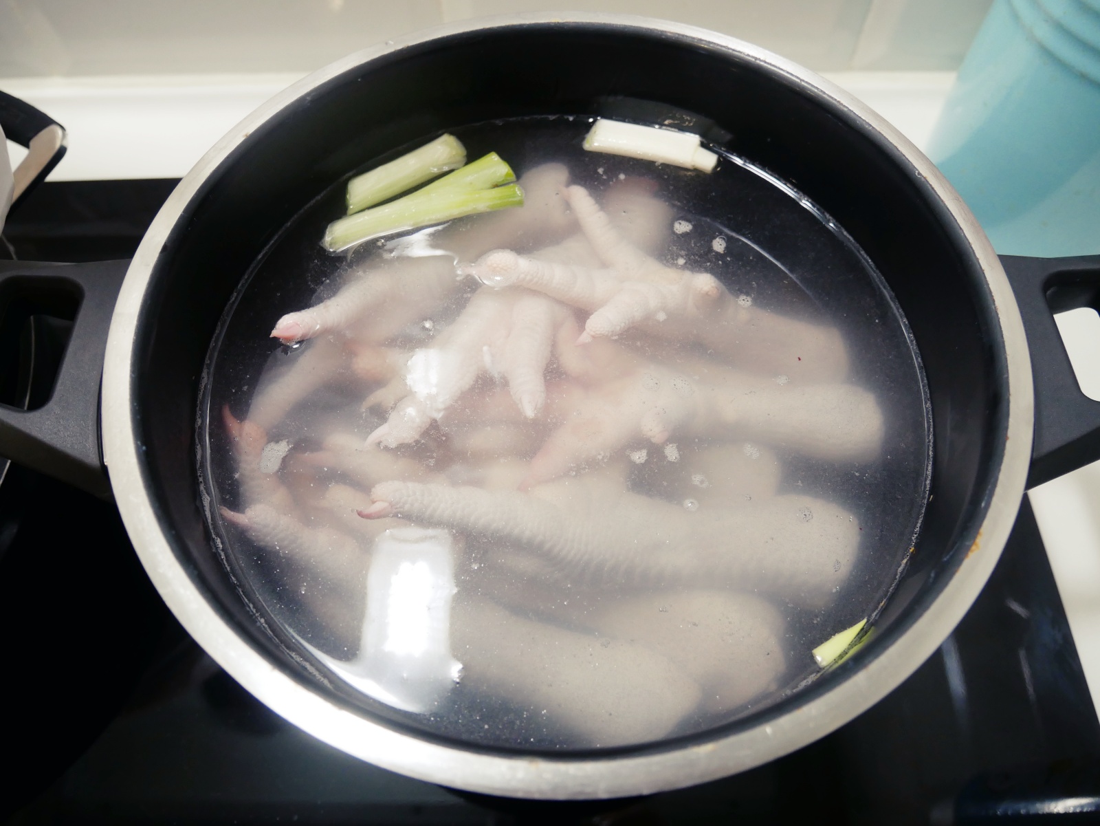 [My Little Kitchen] 壓力鍋「滷雞爪/滷味拼盤」滿滿一盤好滿足！！