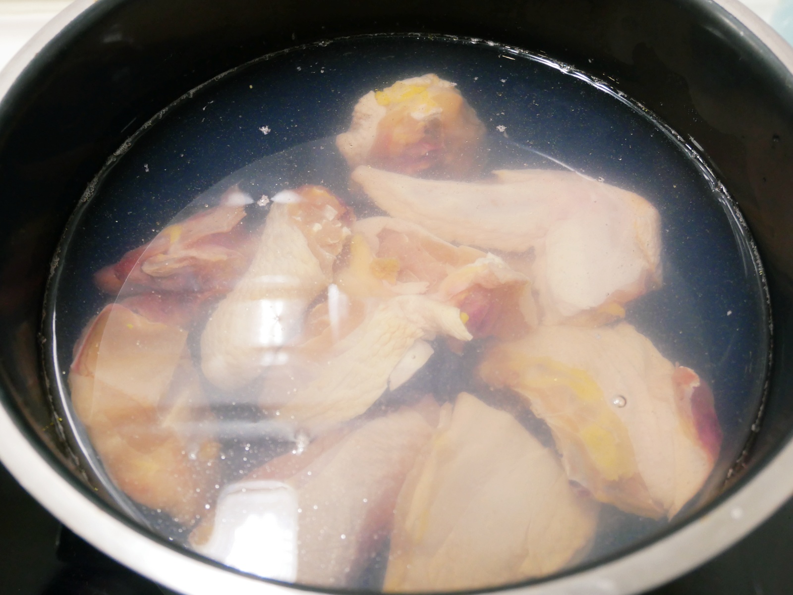 [My Little Kitchen] 不難的「胡椒豬肚雞湯」湯鮮肉嫩。