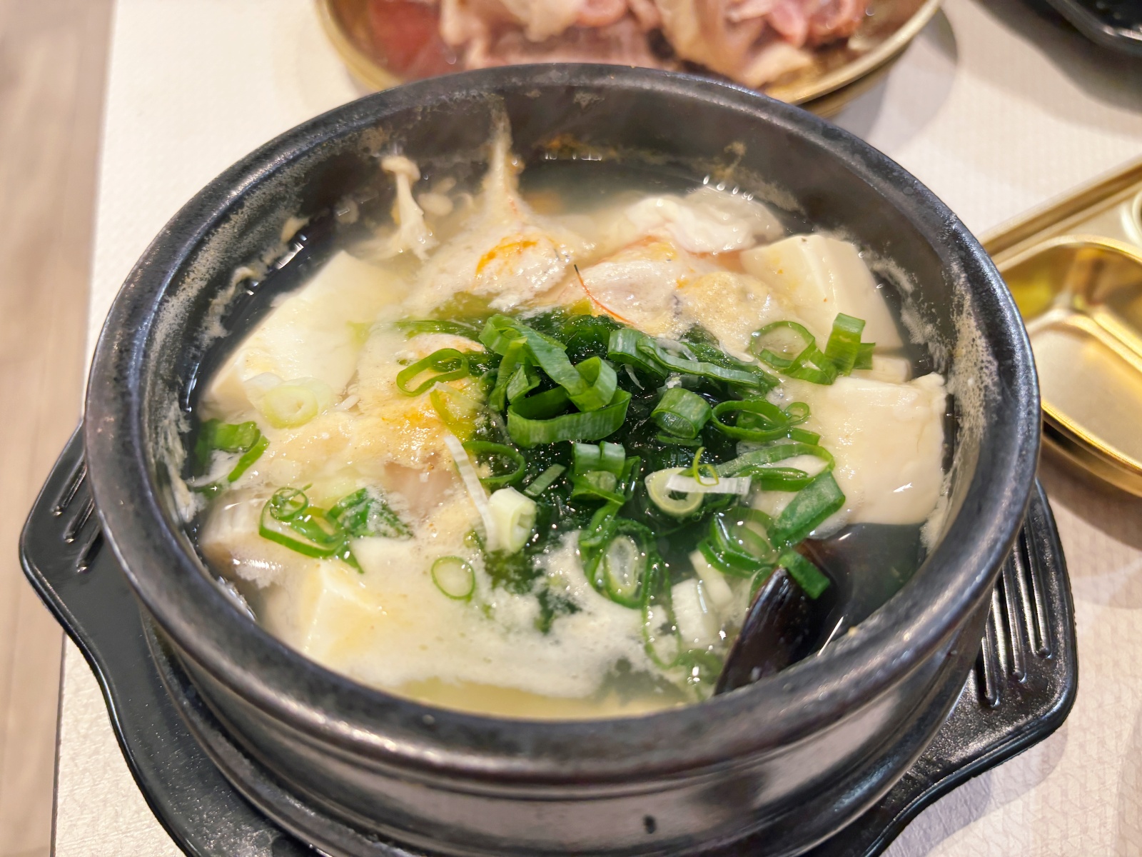 高雄義享「韓屋村精緻銅盤烤肉」多款人氣韓食吃到飽。 - 第21張圖 高雄義享「韓屋村精緻銅盤烤肉」多款人氣韓食吃到飽。