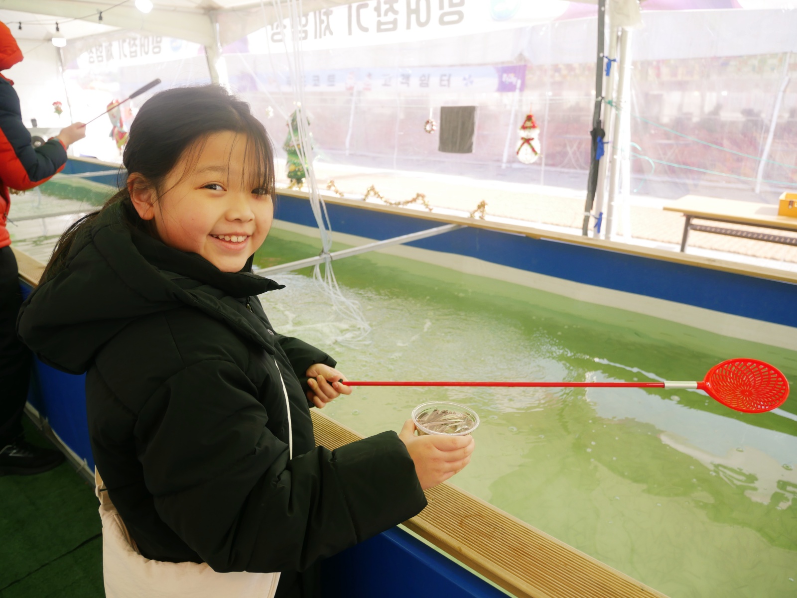 2026年首爾冬日限定「東大門雪橇場」免費暢玩、可以吃的撈冰魚！！