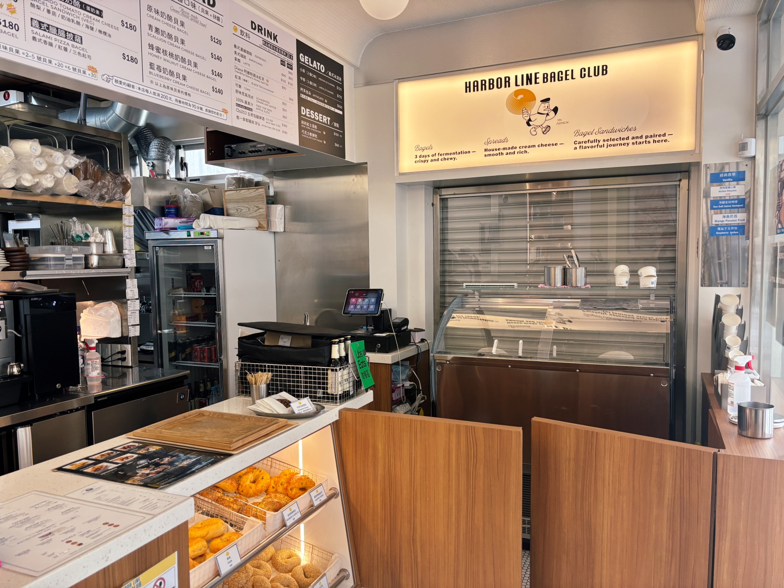 高雄西子灣「哈柏貝果俱樂部Harbor Line Bagel Club」貝果專賣店。 - 第4張圖 高雄西子灣「哈柏貝果俱樂部Harbor Line Bagel Club」貝果專賣店。